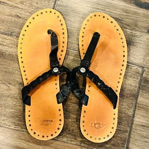 UGG Thong braided leather flip flop. Size 7